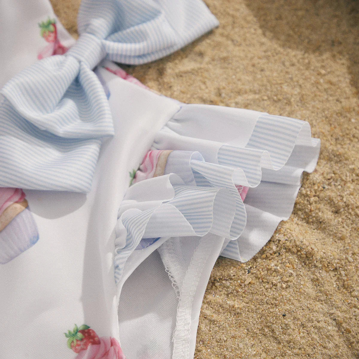 בגד ים - מיליה